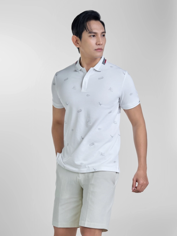Áo Polo - APV253611 kiểu dáng body fit, tôn dáng người mặc. Màu sắc trung tính, dễ phối đồ. Chất liệu: 58% Cotton 37% Poly 5% Spandex
