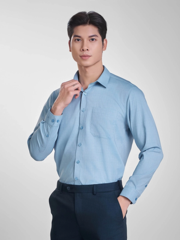 Áo sơ mi - AR250026DT.Màu sắc và kiểu dáng trẻ trung, kiểu dáng hiện đại, dễ phối đồ.Chất liệu: 19% Viscose (From Bamboo), 79% Polyester, 2% Spandex