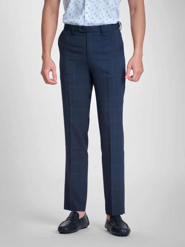 Quần tây - QRT242821 form regular fit thoải mái có tăng đơn co giãn tôn dáng người mặc. Màu sắc trung tính dễ phối đồ.Chất liệu:100% Polyester Nano